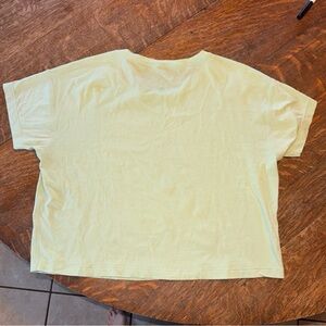 Lululemon Cropped T-shirt